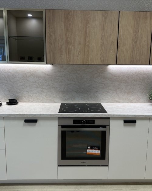 Näidisköök koos tehnikaga! LUNA+O13