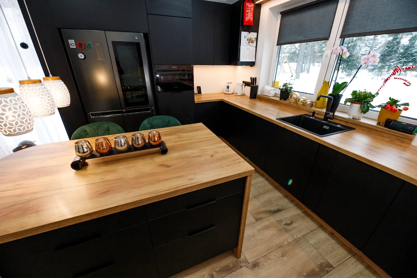 Töötasapind, köögisaar, valgustus